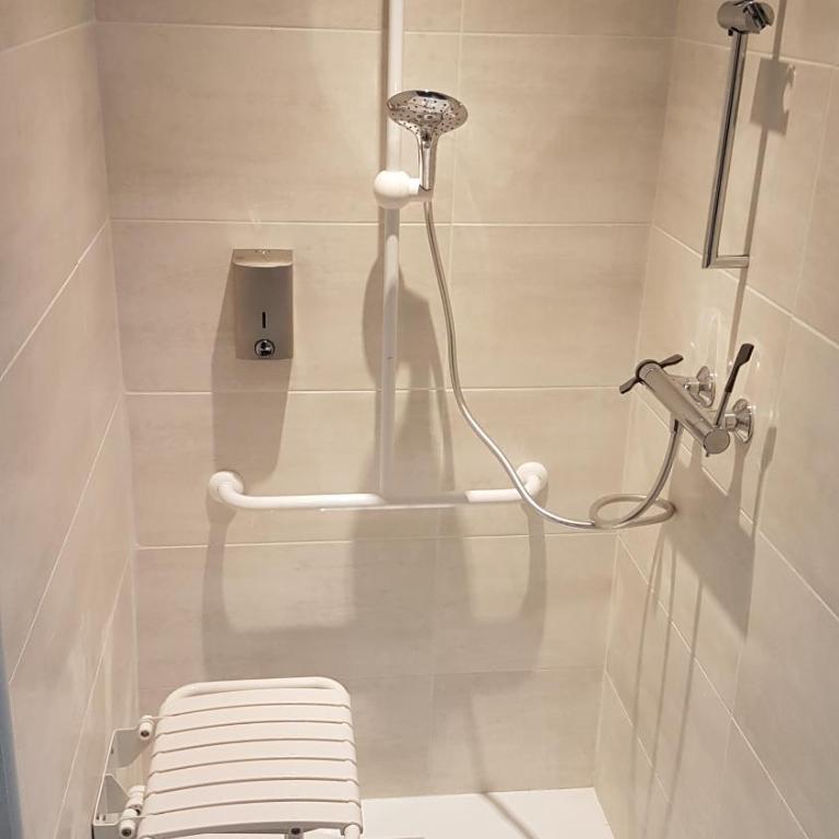 Logis Hotel Yseria - Historical Center - Chambre Triple Supérieure - 1