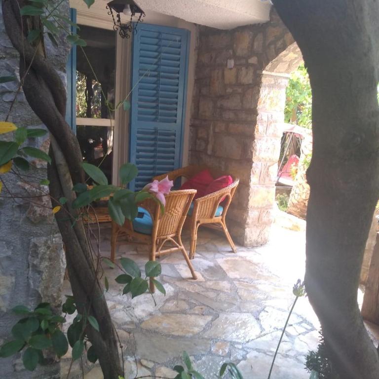 Sea-side Old Stone Villa with a private Garden - Vila sa 3 Spavaće Sobe - 50