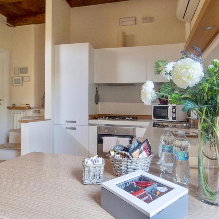 Casa Del Cavaliere - One-Bedroom Apartment with Garden (2 Adults) - 18