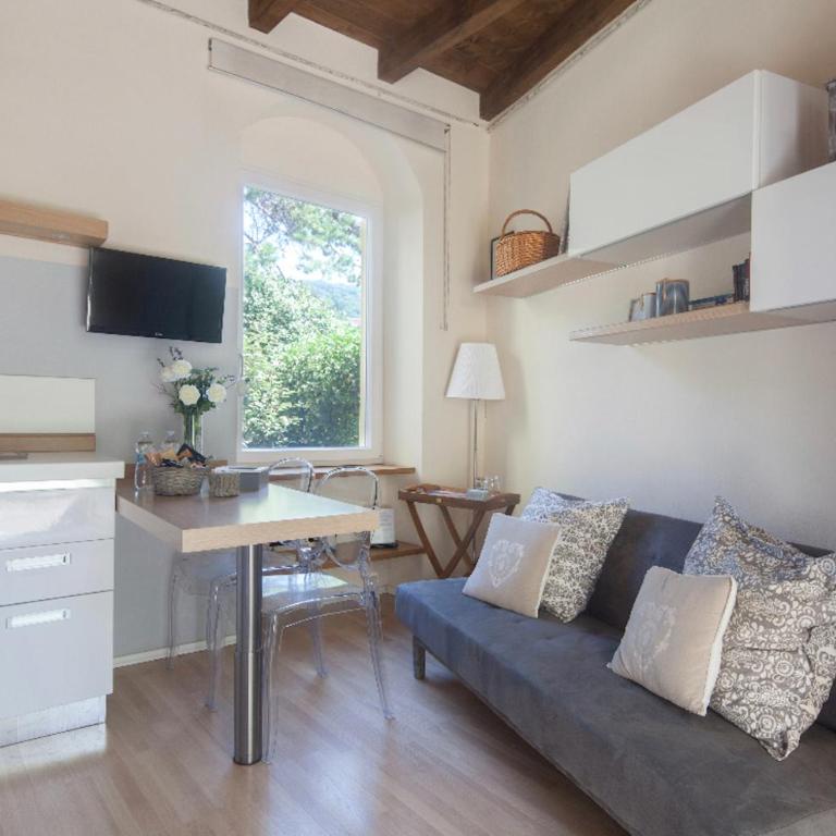 Casa Del Cavaliere - One-Bedroom Apartment with Garden (2 Adults) - 2