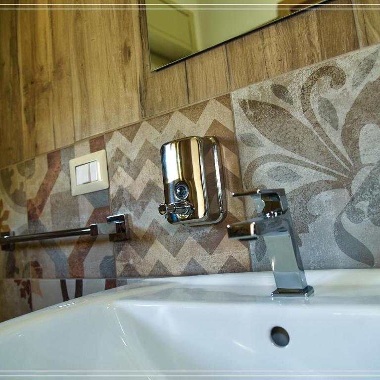 B&B Sicily - Double Room with Private Bathroom - 12