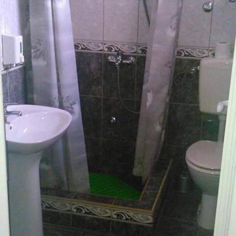 Helena Holiday Home - Two-Bedroom Apartment - 3