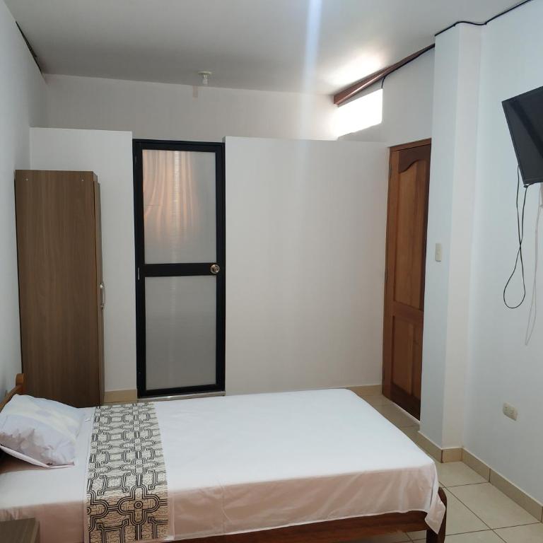 ALOJAMIENTO FAMILIAR ORQUIDE@S - Habitación Triple Clásica - 1