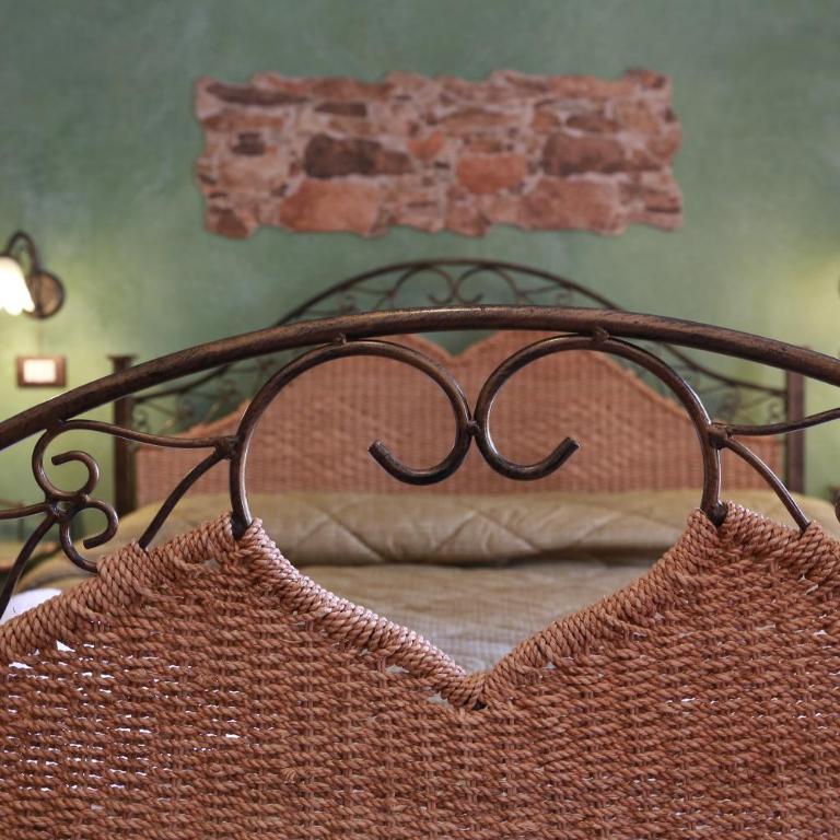 Sikania Suite - Double Room - 7