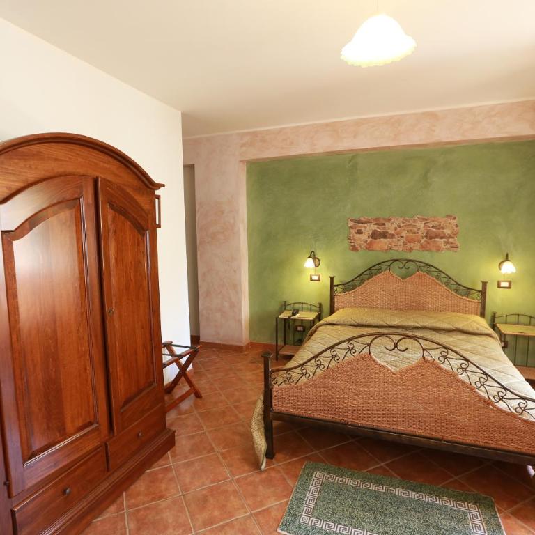 Sikania Suite - Double Room - 6