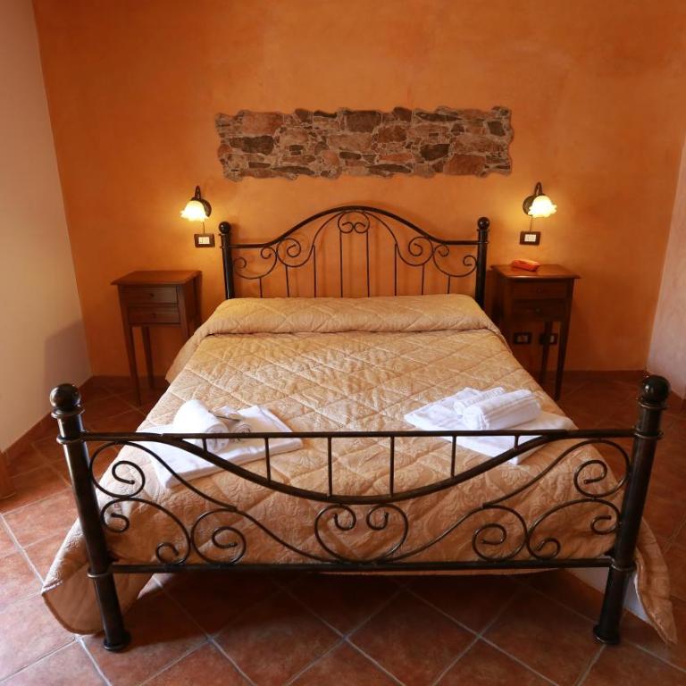 Sikania Suite - Double Room - 4