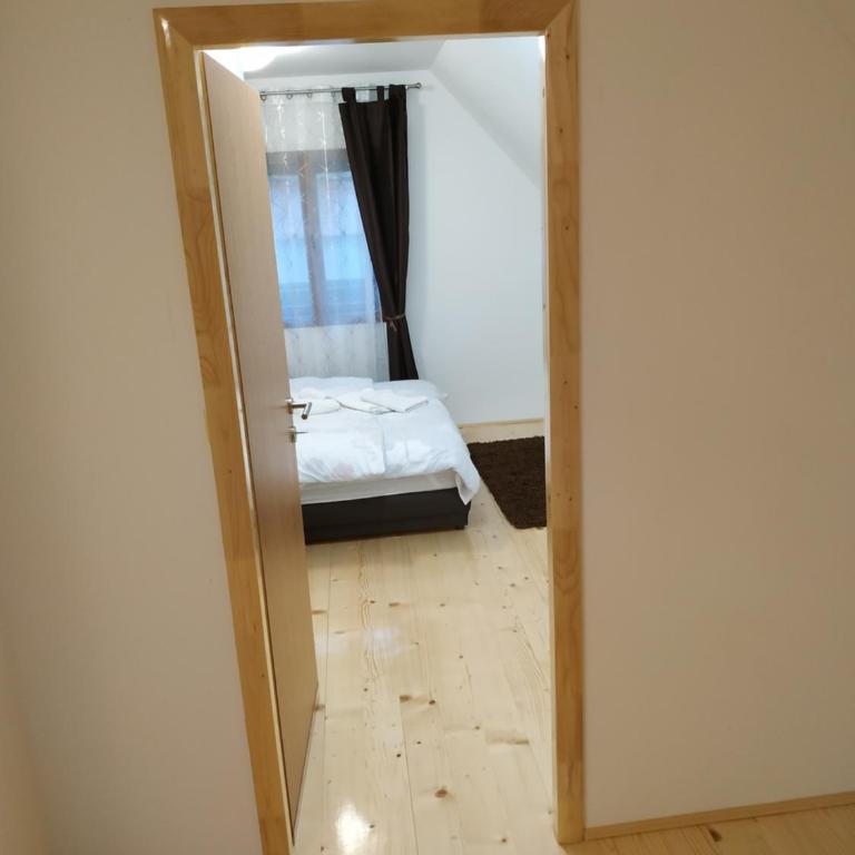 Apartments Durmitor - Two-Bedroom Apartment - 13