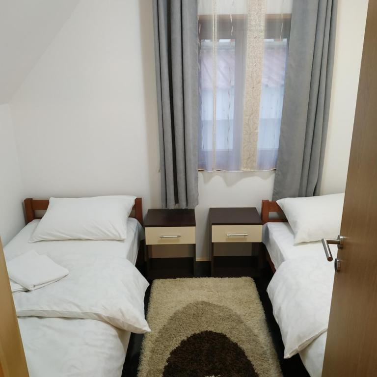 Apartments Durmitor - Two-Bedroom Apartment - 17