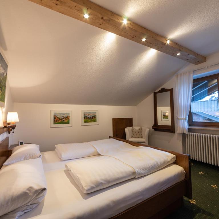 Gästehaus Alpenflora - Apartment mit Blick auf die Berge - 5
