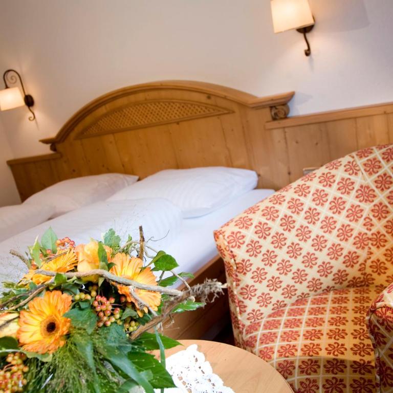 Hotel-Garni Jakober - B&B und Appartements - Superior Doppelzimmer mit Balkon - 13