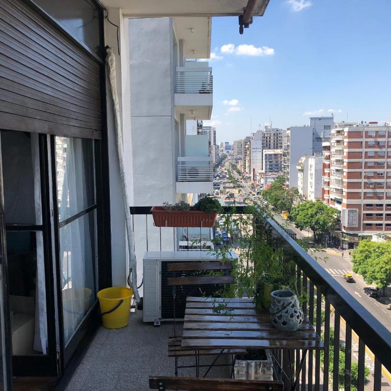 Av. Cabildo 3093, 6 personas 1 cuadra subte D - Apartamento de 2 dormitorios - 15