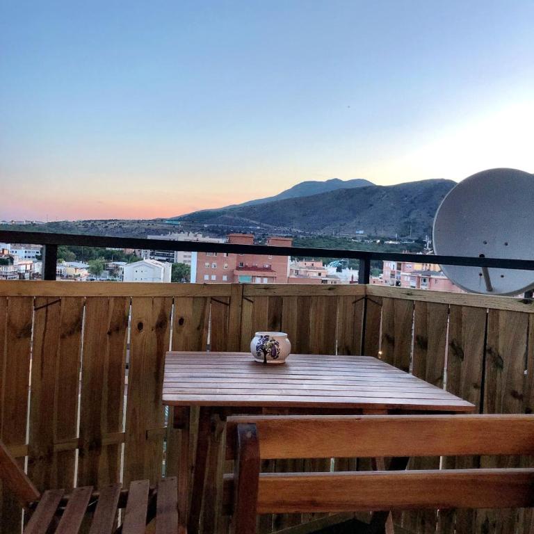 City Central Upper Floor Sunny Terrace - Apartamento Estudio - 2