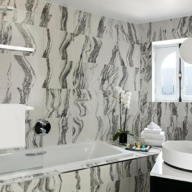 La Clef Champs-Élysées Paris by The Crest Collection - Duplex Toits de Paris - 4