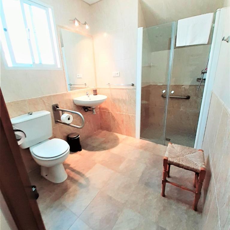 Hostal Kokkola - Habitación Doble adaptada para personas con movilidad reducida - 4