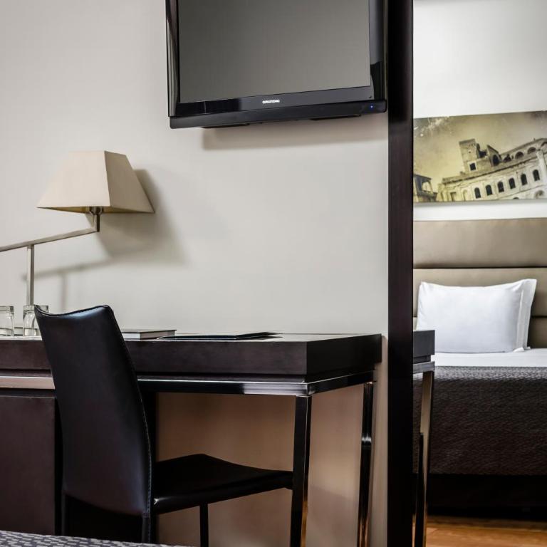 Eurostars Roma Aeterna - Double or Twin Room with Terrace - 4