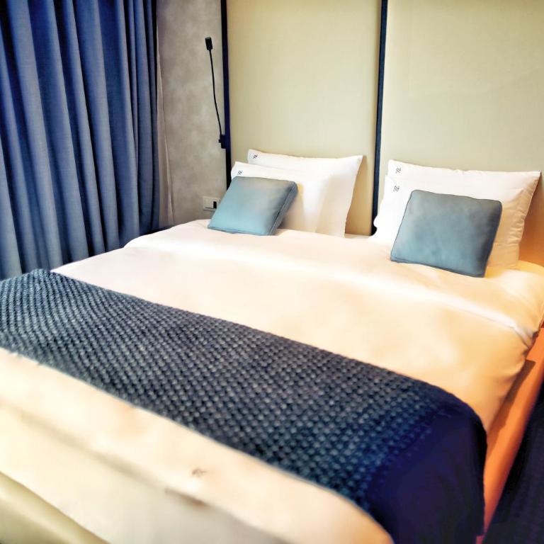 Hotel Kalos - Superior Dvokrevetna Soba sa Bračnim Krevetom - 7