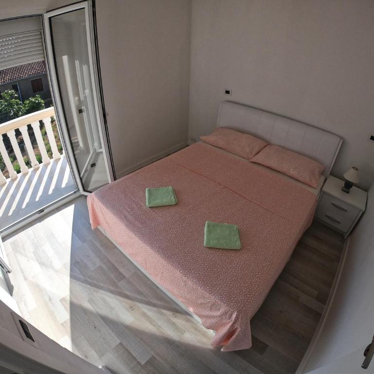 Apartment Sea & Mountain - Villa with Sea View - 14