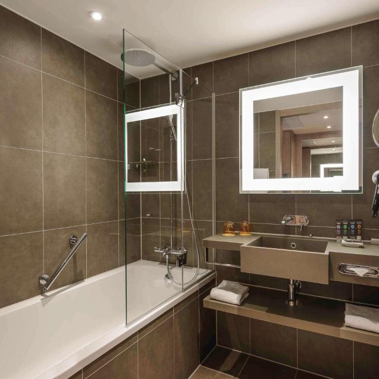 Novotel München City Arnulfpark - Superior Zimmer mit 1 Doppelbett und Sofa - 13