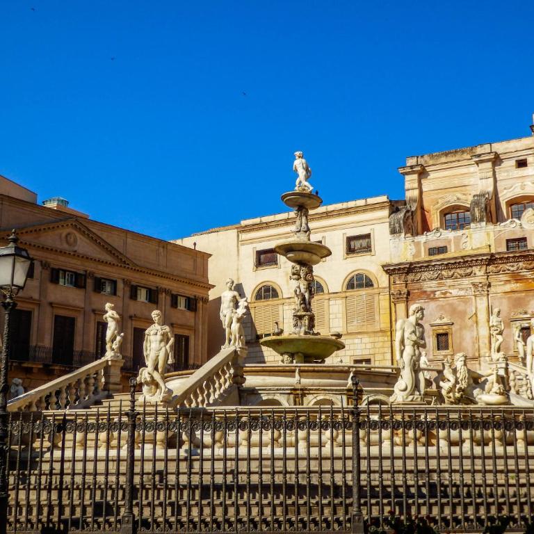 Sant'Agostino Apartment with Terrace by Wonderful Italy - Two-Bedroom House - 18