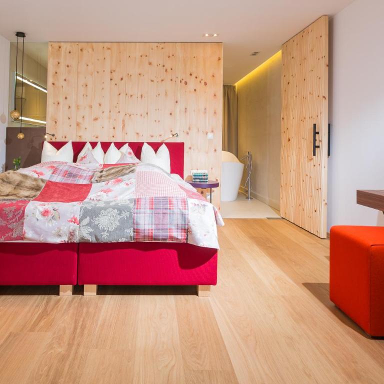 Alpin Family Resort Seetal - Apartment mit Balkon - 2