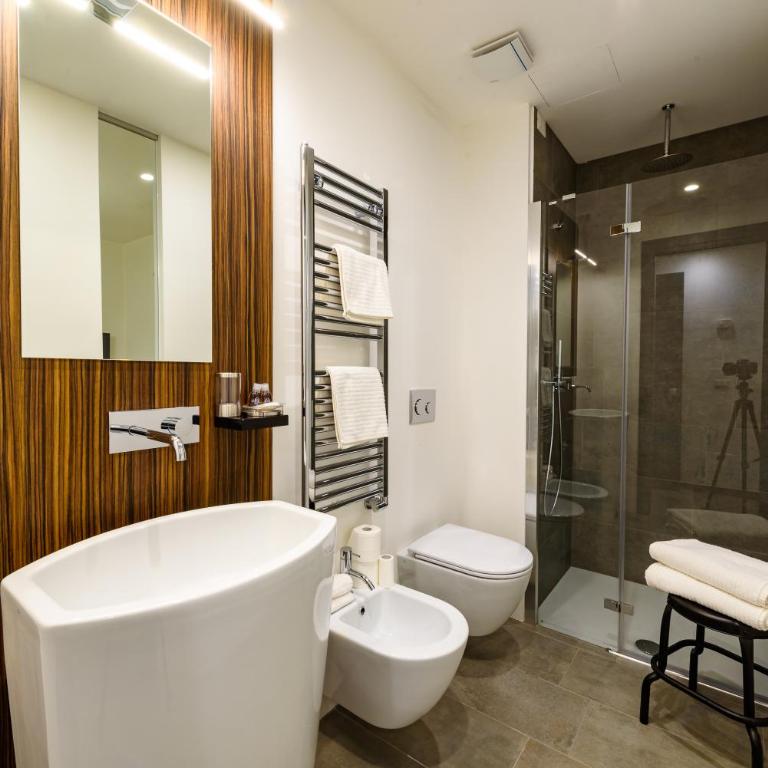 Bernina Express Eco Rooms&Breakfast - Double or Twin Room with Balcony - 1