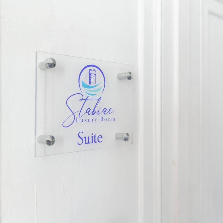 Stabiae Luxury Rooms - Suite Queen con Vasca Idromassaggio - 3