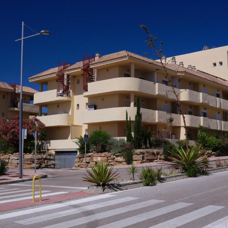 APARTAMENTO SOLEADO ALBORAN Hills - Apartamento - 2 niveles - 64