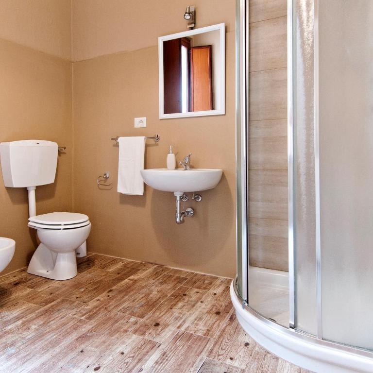 BluLassù City Center Rooms - Double or Twin Room with Private External Bathroom - 7