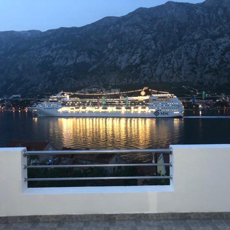 House with big terrace and beautiful sea view - Kuća sa 2 Spavaće Sobe - 17