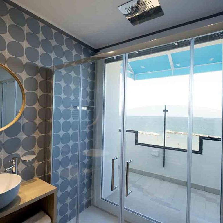 Hotel Baia - Camera King con Vasca Idromassaggio - 7