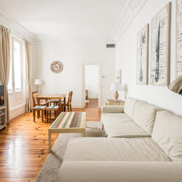 Apartamentos Alcalá - One-Bedroom Apartment - 2