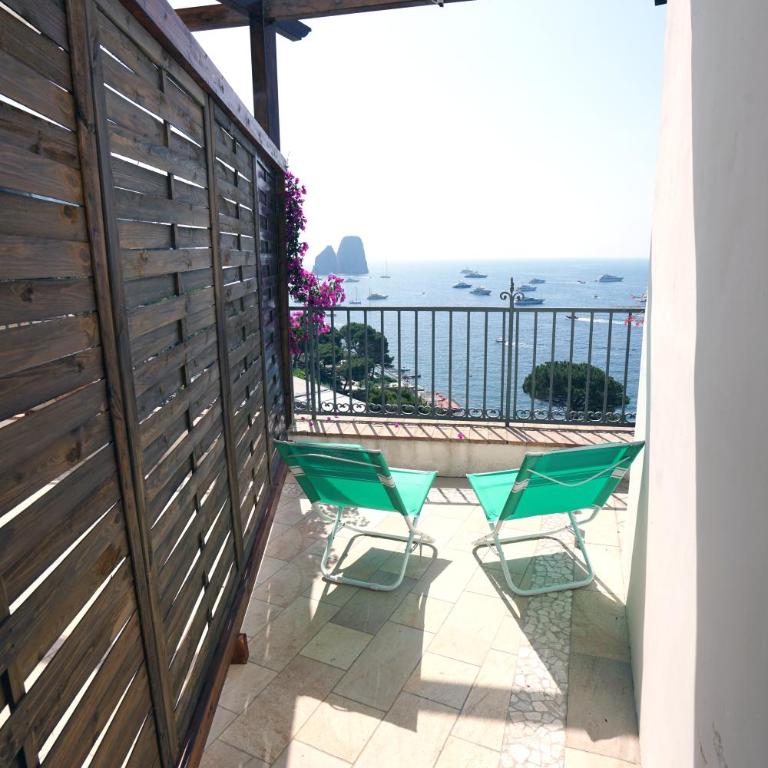 La Finestra sui Faraglioni - Appartamento con Vista Mare - 11