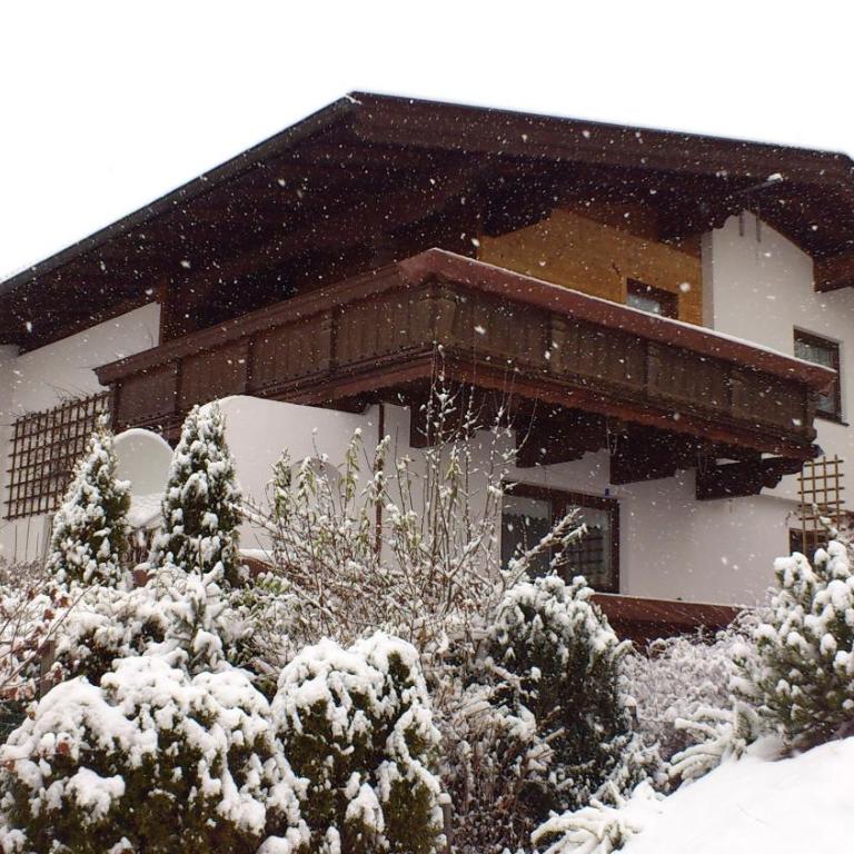Haus Alex - Apartment mit 2 Schlafzimmern und Balkon - 50