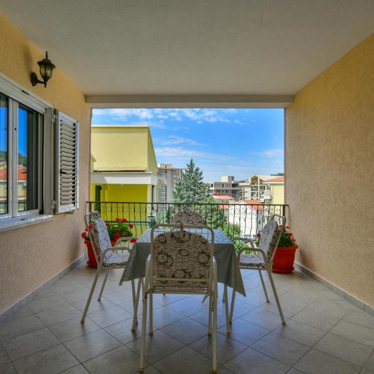 Apartments Srzentic - Two-Bedroom Apartment with Terrace - 1