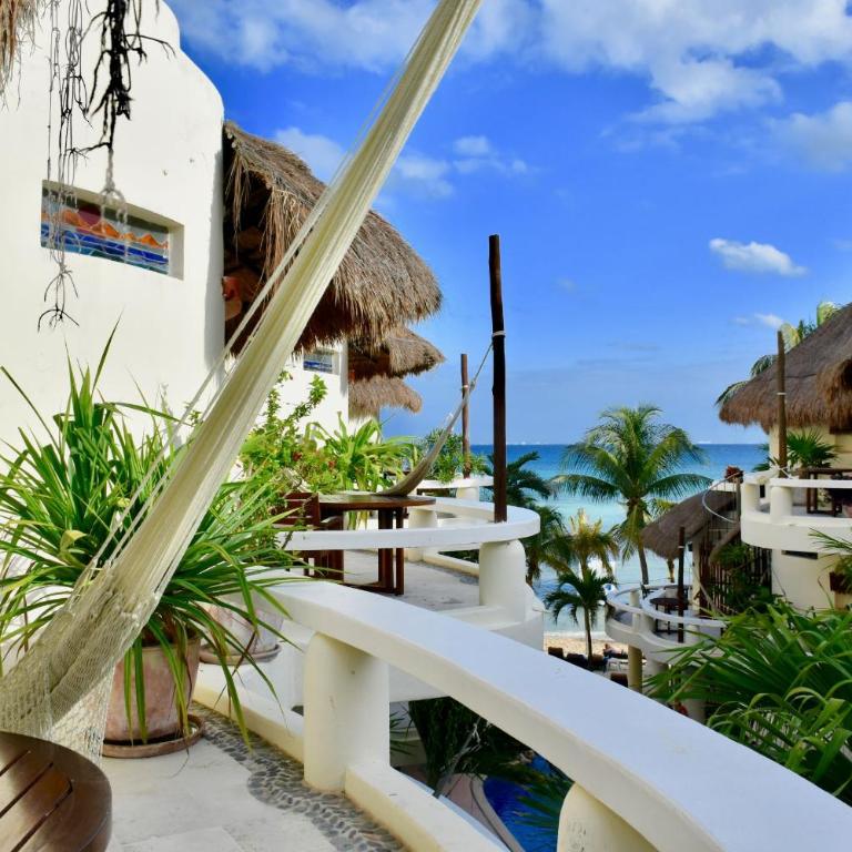 Playa Palms Beach Hotel - Ocean View Studio - 18