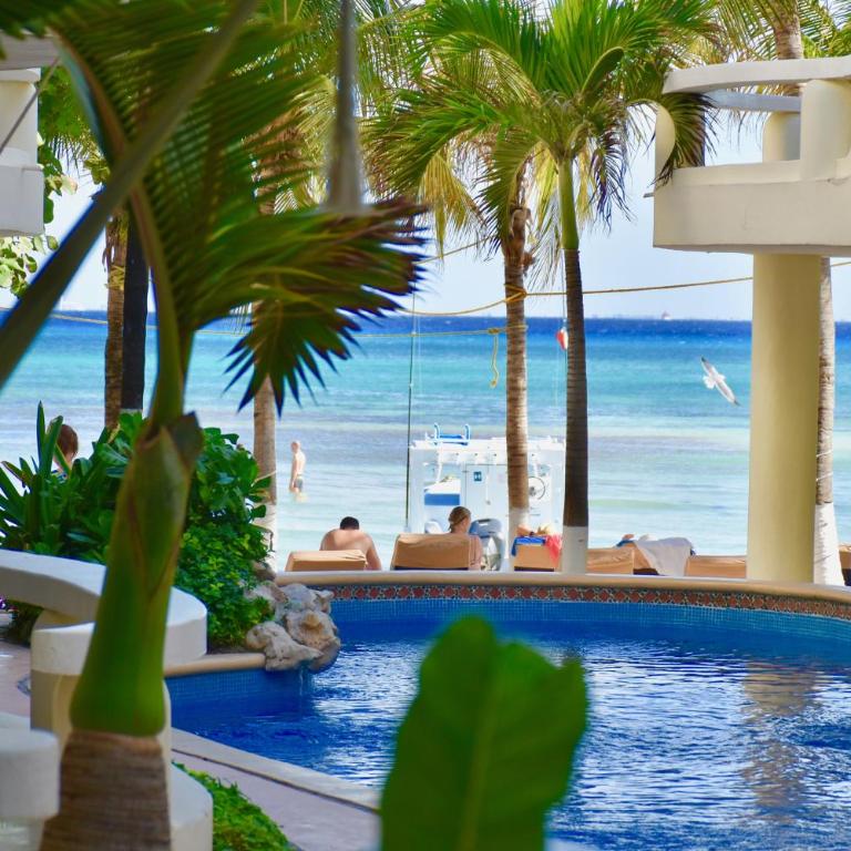 Playa Palms Beach Hotel - Ocean View Studio - 10