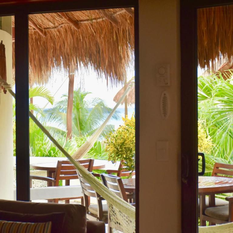 Playa Palms Beach Hotel - One-Bedroom Apartment - 8