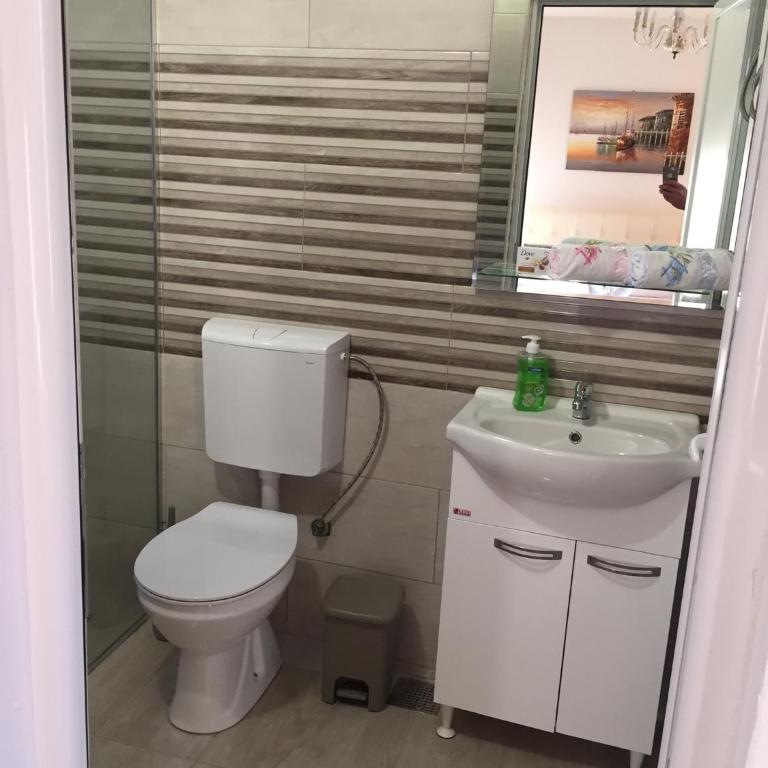 Apartments Gusar - Deluks Soba s Bračnim Krevetom i Pomoćnim Ležajem - 47