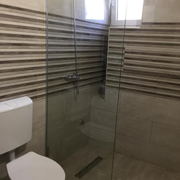 Apartments Gusar - Dvokrevetna Soba sa Bračnim Krevetom/Zasebnim Krevetima i Pogledom na Vrt - 35
