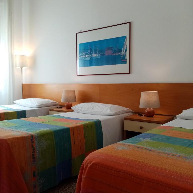 Ariston Petit Hotel - Camera Tripla - 1