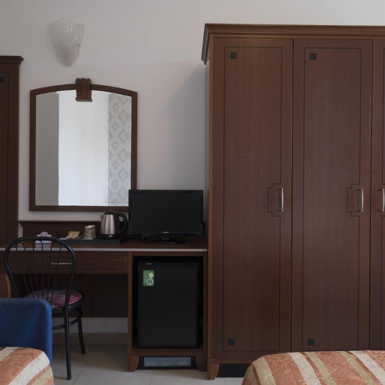 Hotel Rex Rimini - Camera Familiare Superior - 3