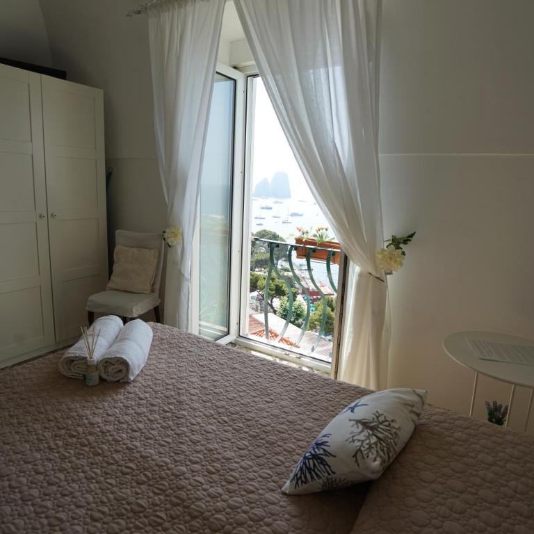 La Finestra sui Faraglioni - Appartamento con Vista Mare - 6