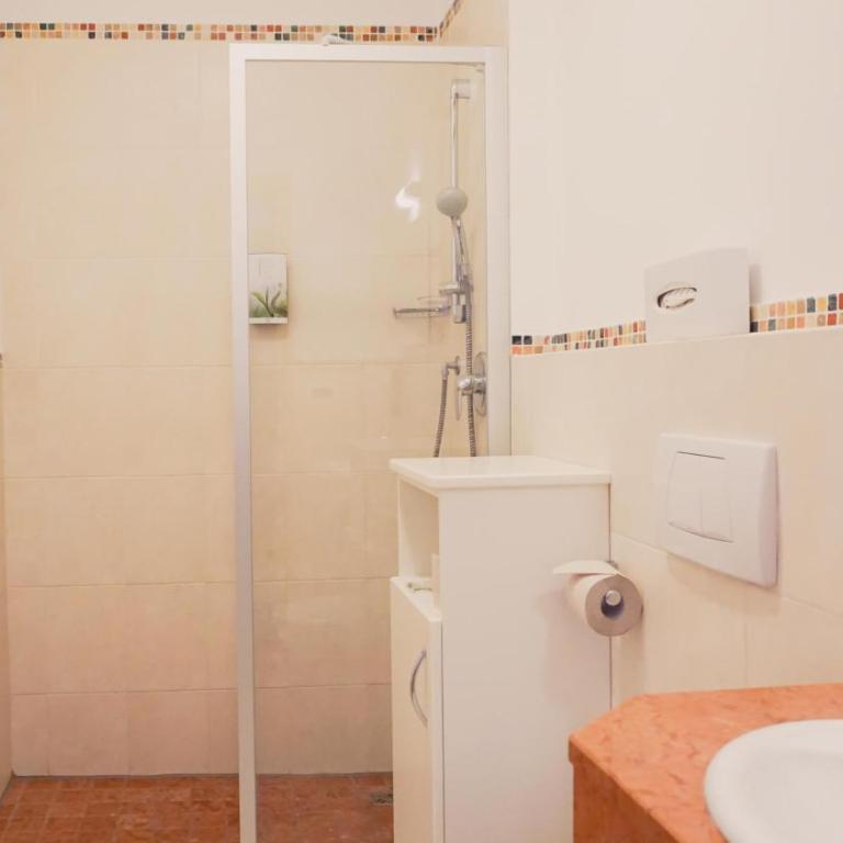 Hotel Villa Laurus - Camera Matrimoniale Standard con Balcone - Flair - 1