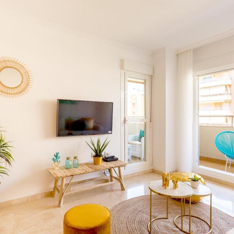 Charming apartment on the beach - Pool and parking - Apartamento de 3 dormitorios - 13