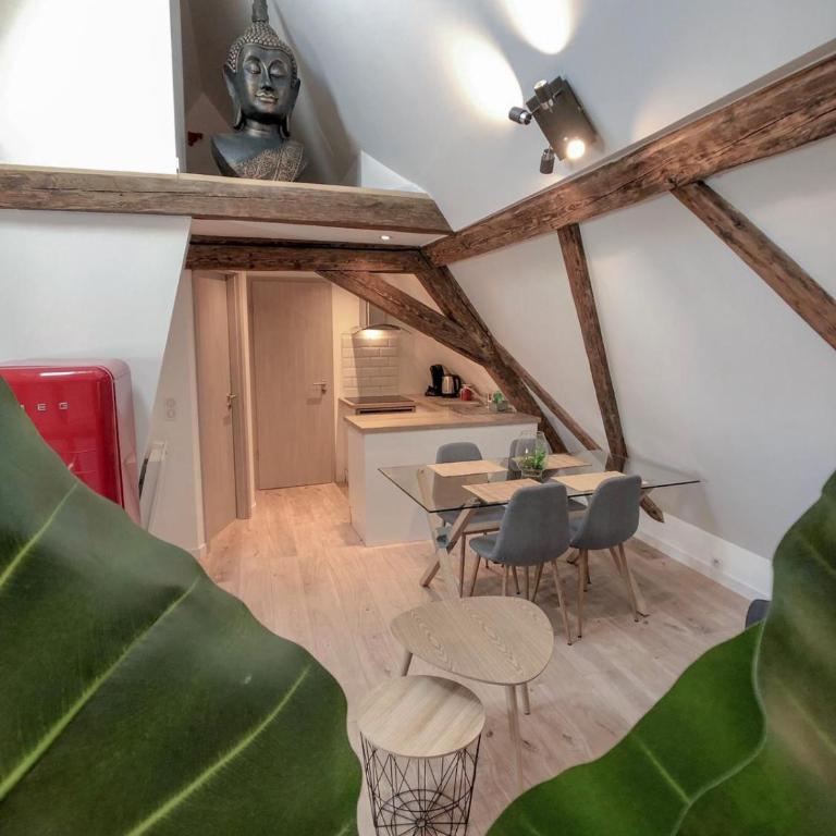 Beauty & The Beast - Old Town Cosy Apartments - Loft - 20