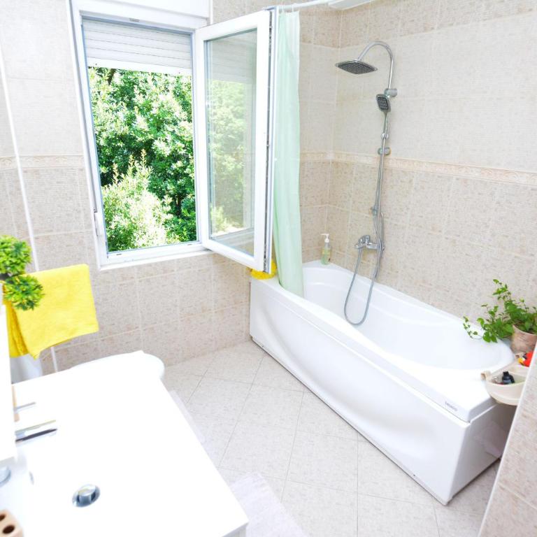 Apartment Ivanišević 2 - Duplex Three-Bedroom Apartment with Balcony and Sea View - 14