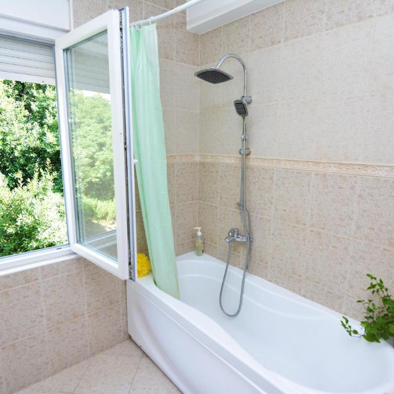 Apartment Ivanišević 2 - Duplex Three-Bedroom Apartment with Balcony and Sea View - 13