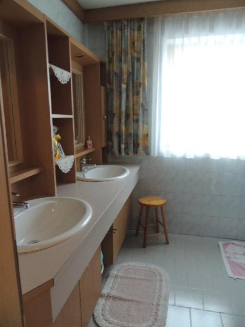 Ferienwohnungen Lemberger - Apartment mit 2 Schlafzimmern und Balkon oder Terrasse - 27