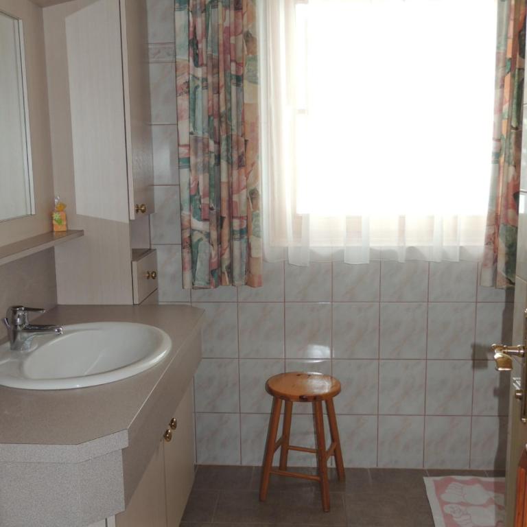 Ferienwohnungen Lemberger - Apartment mit 2 Schlafzimmern und Balkon oder Terrasse - 10