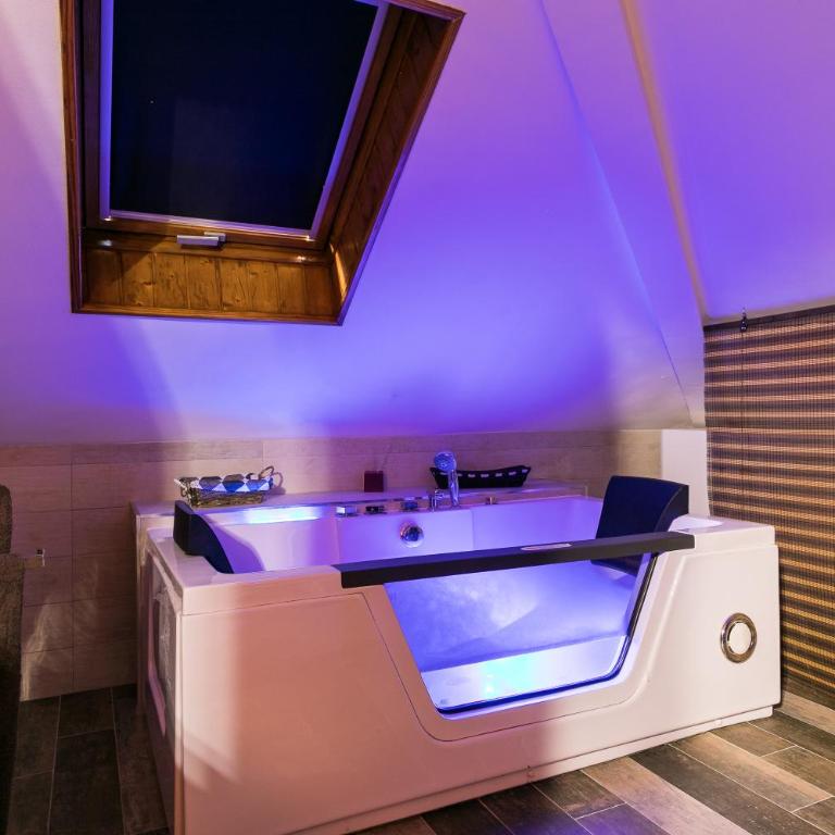APARTAMENTOS TURISTICOS TURISToledo - Apartamento con bañera de hidromasaje - 5